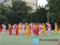 白果林小學(xué)開(kāi)展“書(shū)香童年”六一兒童節(jié)